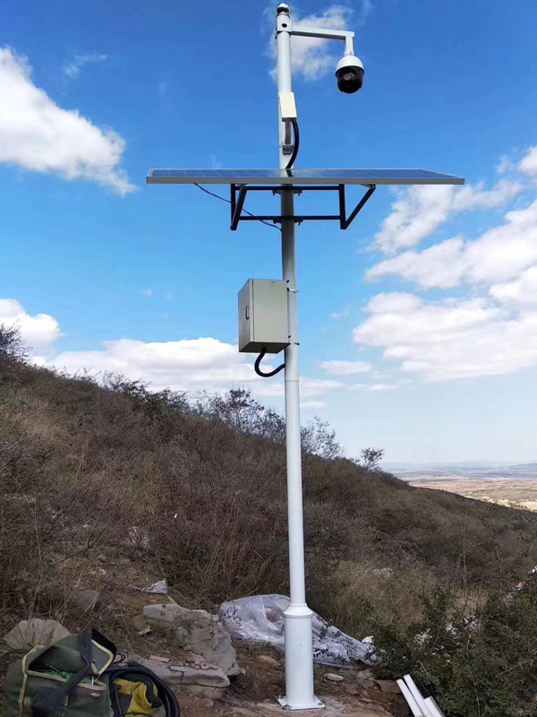 内蒙古呼伦贝尔大草原牧场用 Okeyset 太阳能无线监控一体机