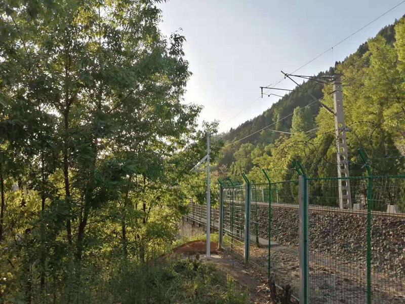 Solar wireless remote monitoring system of Jichuang technology for Zhengzhou section of China Railway Zhengzhou General Administration