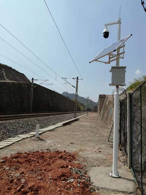 西安铁路总局蓝田南段用集创科技太阳能无线监控系统