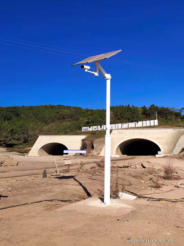 Chengdu senior management bureau uses Jichuang technology solar energy wireless monitoring integrated machine gun machine