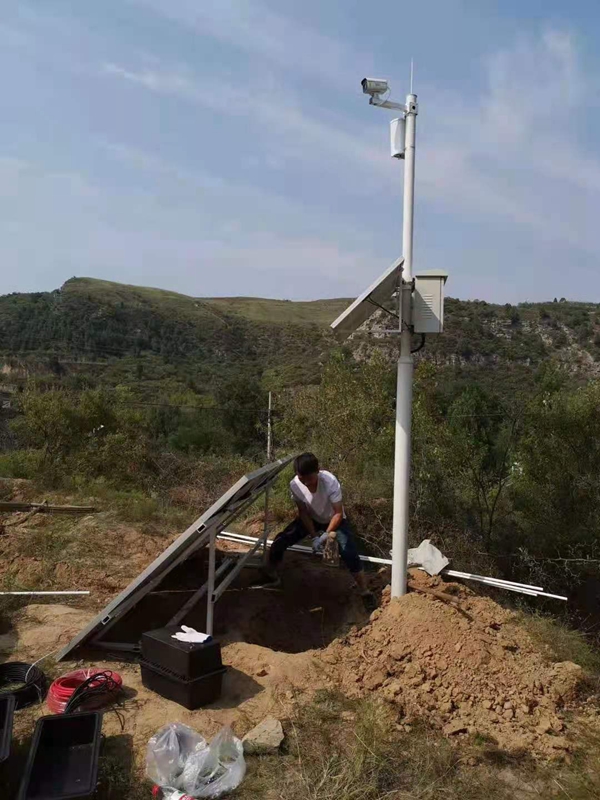 Solar energy wireless monitoring system of Jichuang technology for pepper seedling base in aerospace